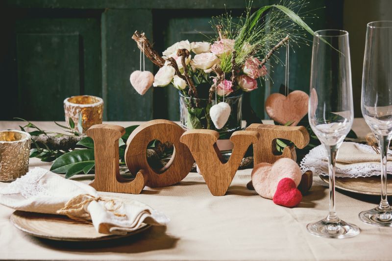 raffinata tavola di San Valentino