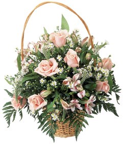Basket Arrangement "Sweet Dreams"